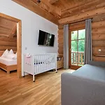 - 24 Direkt An Der Piste Mit Outdoor Sauna アパート *
