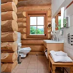 - 24 Direkt An Der Piste Mit Outdoor Sauna