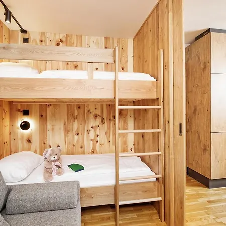 - 24 Direkt An Der Piste Mit Outdoor Sauna アパート